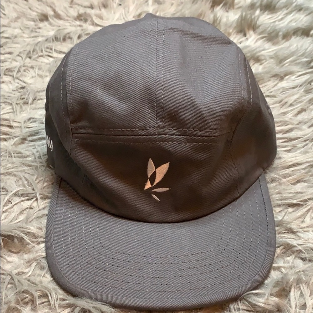 Brand new Flow Kana Brand Hat